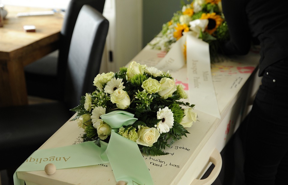 In Essentie Uitvaarten